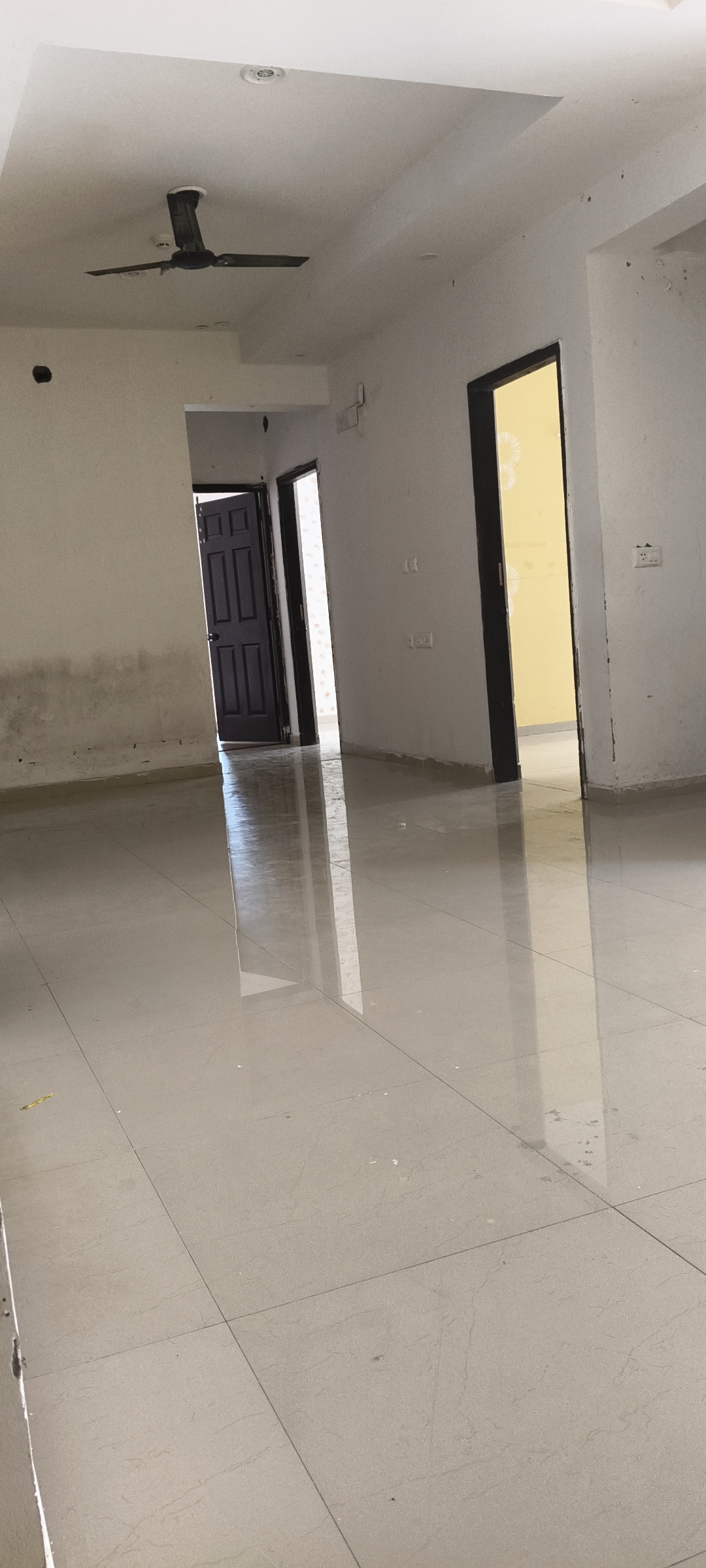 3.5 BHK + Servant Room Apartment For Rent in Prateek Grand Carnesia
