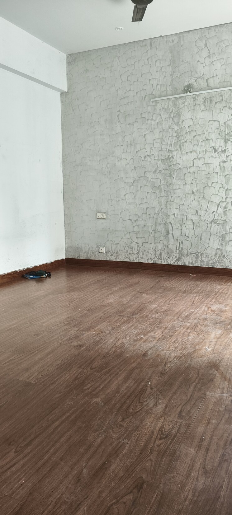 Room, prateek-grand-carnesia 3.5 Bedroom 1272 Sq.Ft. Apartment In Siddharth Vihar Ghaziabad 8966999