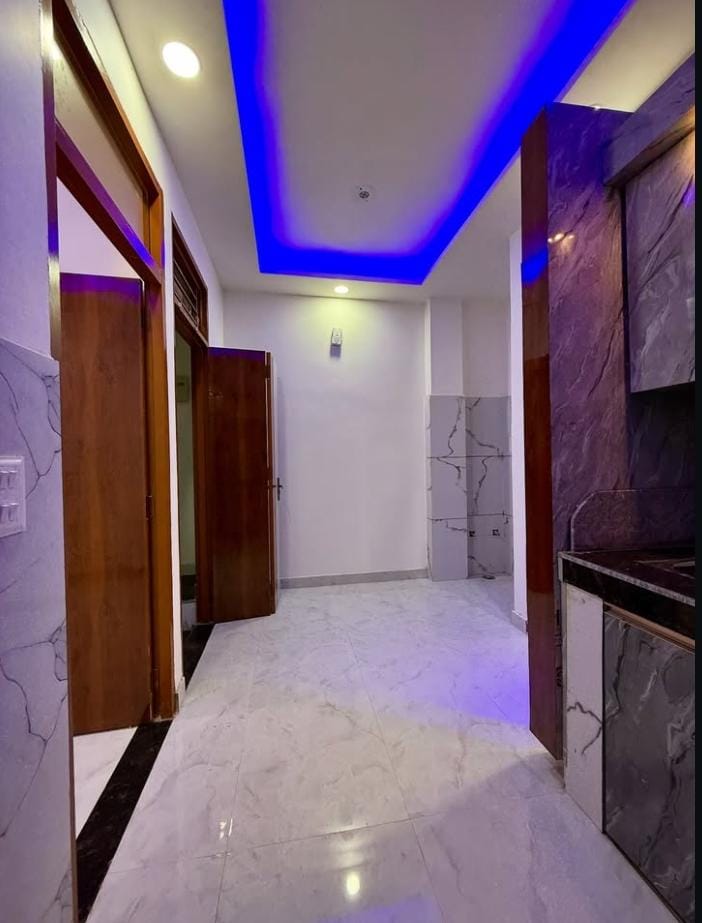 3 BHK + Pooja Room Builder Floor For Sale in Building Floor 