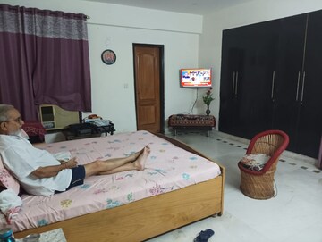 Bedroom in 3 BHK Apartment at Gail CGHS, Sector 56 – for Rent