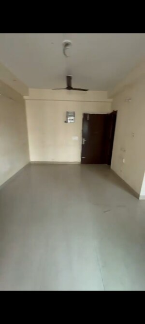 Room in 2 BHK Apartment at Fusion Homes, Tech Zone 4 Greater Noida – for Sale