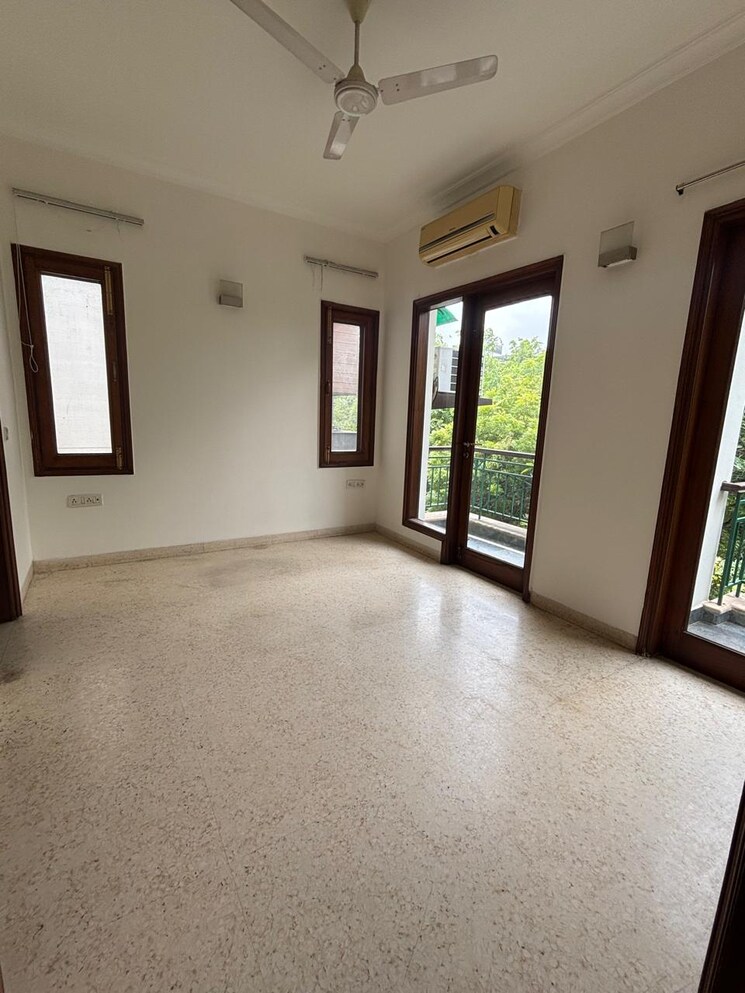 Room, boutique-residential-apartments-a-3-2 4 Bedroom 2400 Sq.Ft. Builder Floor In Vasant Vihar Delhi 8967067