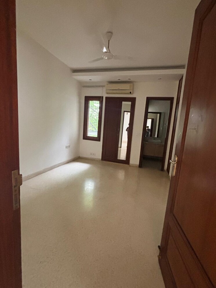 Room, boutique-residential-apartments-a-3-2 4 Bedroom 2400 Sq.Ft. Builder Floor In Vasant Vihar Delhi 8967067