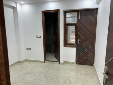 Room in 3 BHK Builder Floor at Chattarpur – for Sale