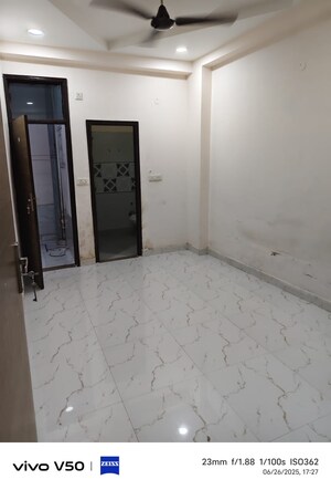 Room in 3 BHK Builder Floor at Shakti Khand iv – for Sale