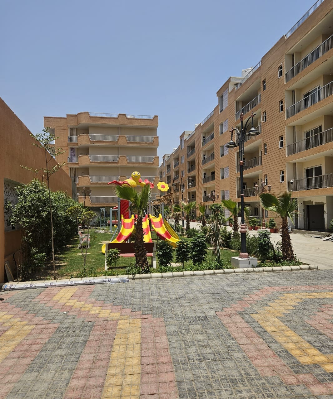 4 BHK + Servant Room 2650 Sq.Ft. Apartment in Uninav Utopia