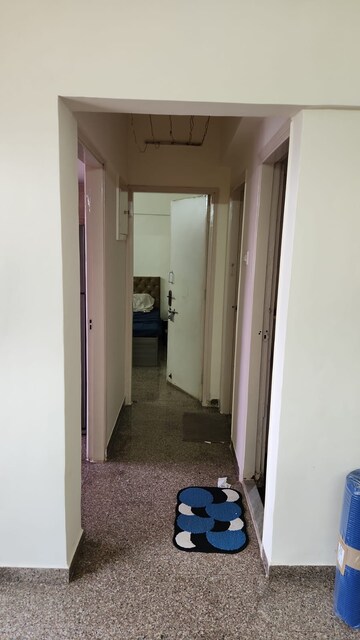 Room in 1 BHK Apartment at Valentine Apartments, Goregaon East – for Rent