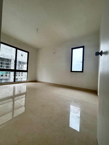 Room in 3 BHK Apartment at Ambuja Neotia Ecospace Residency, New Town – for Rent