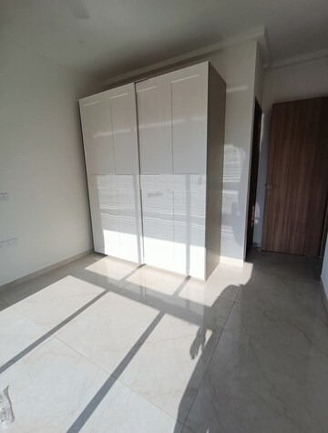 Room in 2 BHK Apartment at Godrej Urban Park, Chandivali – for Rent