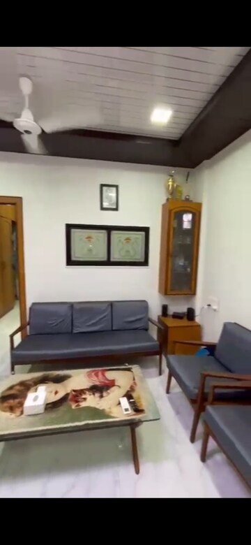 3 BHK Apartment For Rent in Gitanjali Apartmnet, Colaba