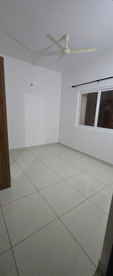 Room in 3 BHK Apartment at Prestige Finsbury Park Hyde, Bagaluru – for Rent