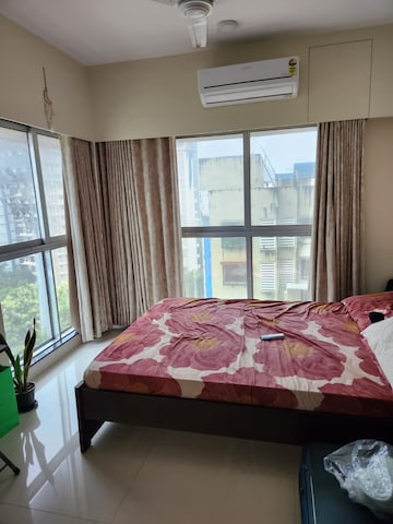 Bedroom in 2 BHK Apartment at Andheri West – for Sale
