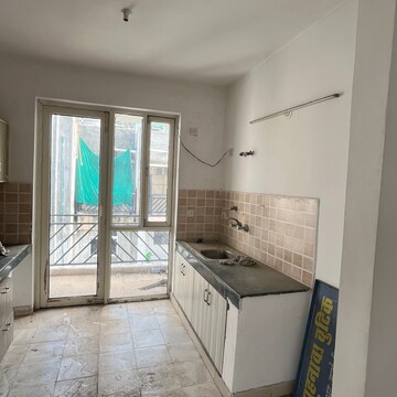 Room in 3 BHK Villa at Puri Vip Floors, Sector 81 – for Rent
