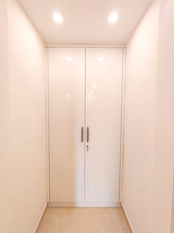 Building Lobby in 3 BHK Builder Floor at Ansal Sushant Floors, Sushant Lok ii – for Sale
