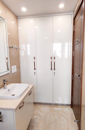 Bathroom in 3 BHK Builder Floor at Ansal Sushant Floors, Sushant Lok ii – for Sale