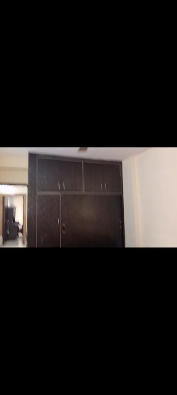 Room in 3 BHK Apartment at Landcraft Golf Links, Pandav Nagar – for Sale