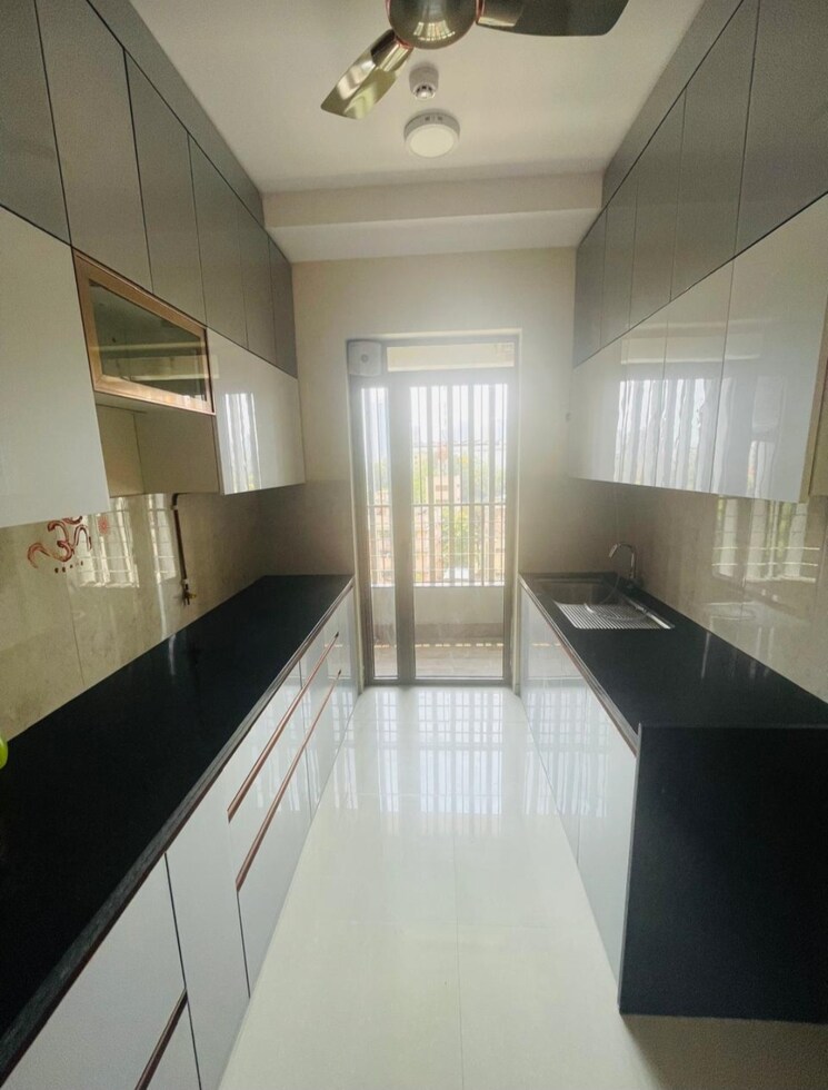 Kitchen, kalpataru-paramount 2 Bedroom 672 Sq.Ft. Apartment In Kapur Bawdi Thane 8967192