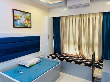 Bedroom in 2 BHK Apartment at Kalpataru Paramount, Kapur Bawdi – for Rent