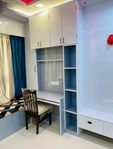 Living Room in 2 BHK Apartment at Kalpataru Paramount, Kapur Bawdi – for Rent
