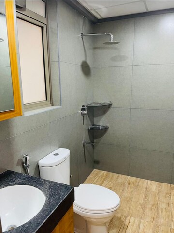Team Area in 2 BHK Apartment at Kalpataru Paramount, Kapur Bawdi – for Rent
