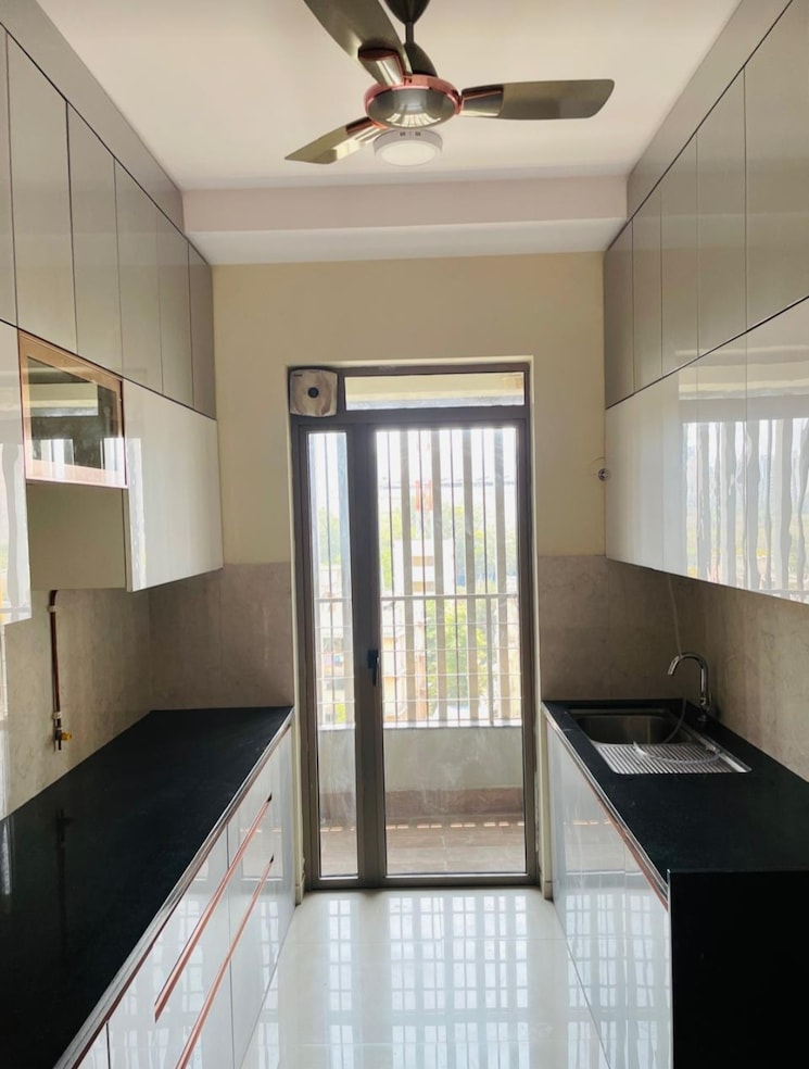 Kitchen, kalpataru-paramount 2 Bedroom 672 Sq.Ft. Apartment In Kapur Bawdi Thane 8967192