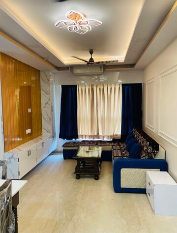 Living Room in 2 BHK Apartment at Kalpataru Paramount, Kapur Bawdi – for Rent
