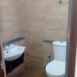 Bathroom in 1 BHK Apartment at Viridian Plaza 106 Phase 2, Sector 106 – for Sale