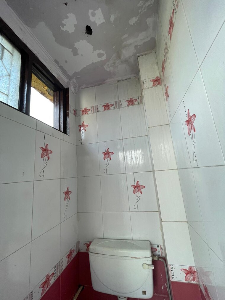Bathroom, malviya nagar 3 Bedroom 1125 Sq.Ft. Builder Floor In Malviya Nagar Delhi 8967194