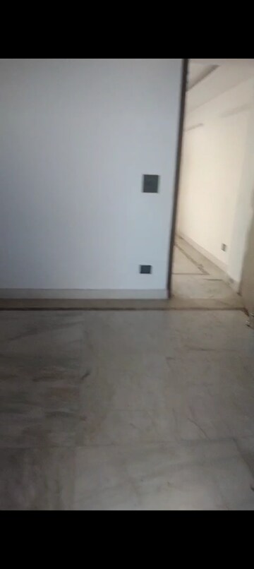 Room in 1 BHK Builder Floor at Savitri Nagar – for Rent