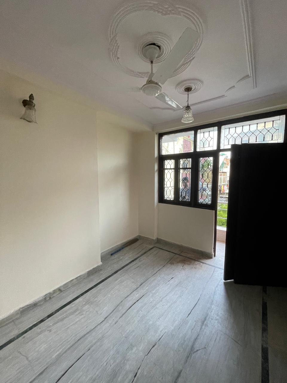 1 BHK Builder Floor For Rent in Savitri Nagar 