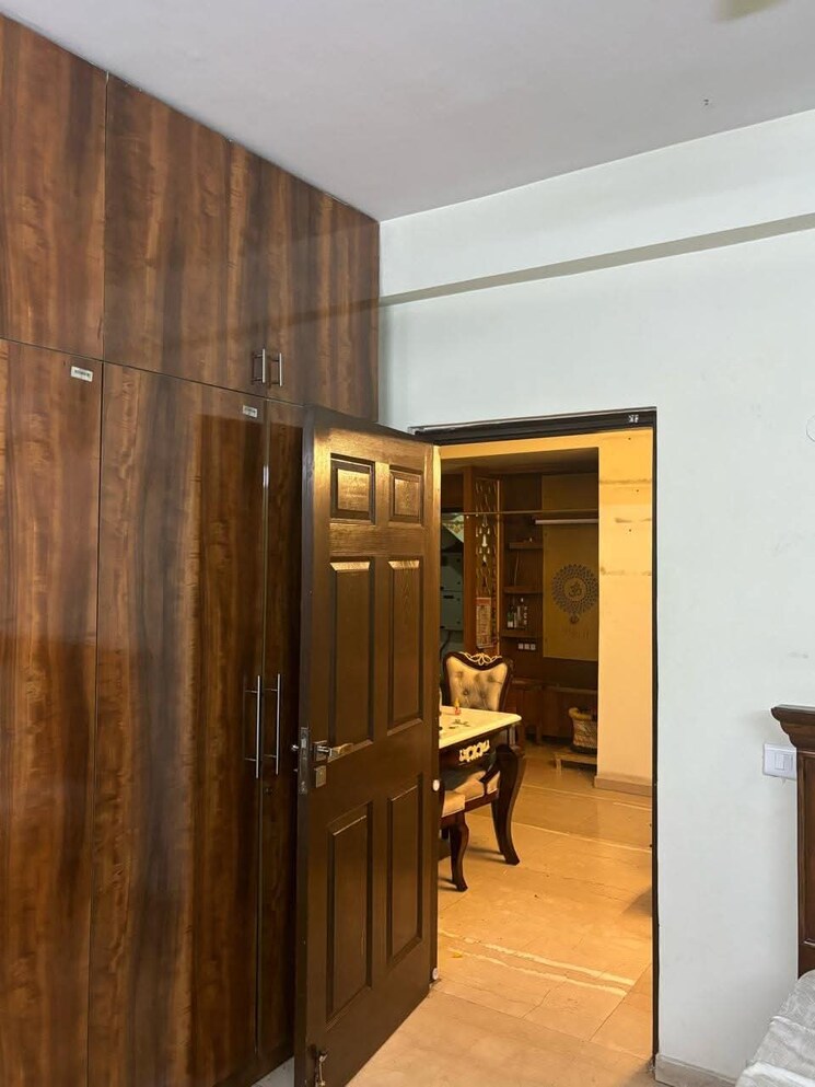 Room, emaar-mgf-emerald-hills 3 Bedroom 1600 Sq.Ft. Apartment In Sector 65 Gurgaon 8967242