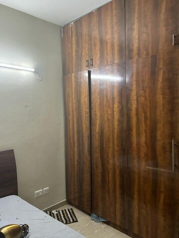 Furnished Amenities in 3 BHK Apartment at Emaar MGF Emerald Hills, Sector 65 – for Rent
