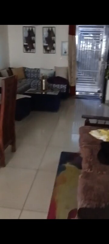 Team Area in 3 BHK Apartment at Landcraft Golf Links, Pandav Nagar – for Sale