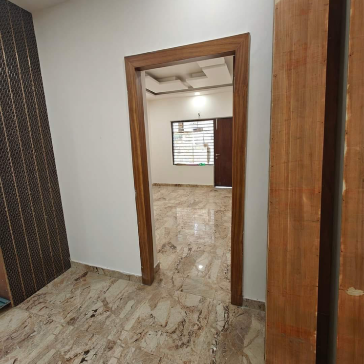 Room, new industrial township 1 3 Bedroom 1980 Sq.Ft. Builder Floor In New Industrial Township 1 Faridabad 8967287