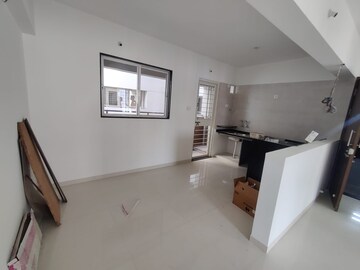 Room in 3 BHK Apartment at Suyog Padmavati Hills, Bavdhan – for Sale