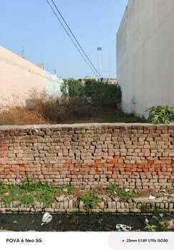 Plot For Sale in Dlf Ankur Vihar