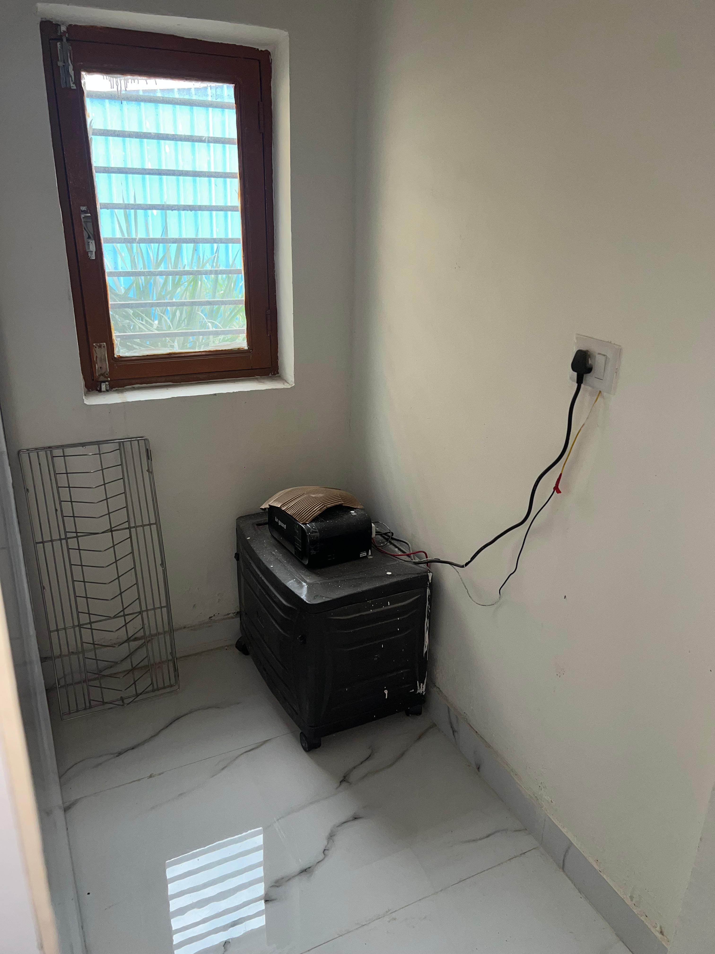 1 BHK + Study Room,Extra Room Builder Floor For Rent in The Grand