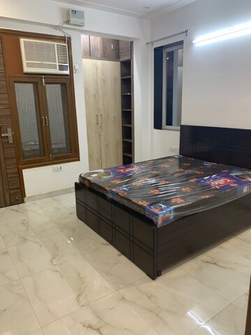 Bedroom in 1 RK Builder Floor at Unitech Arcadia, South City 2 – for Rent