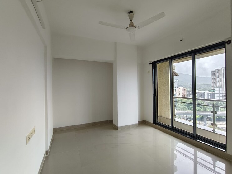 Room, coral-heights 1 Bedroom 450 Sq.Ft. Apartment In Kavesar Thane 8967359