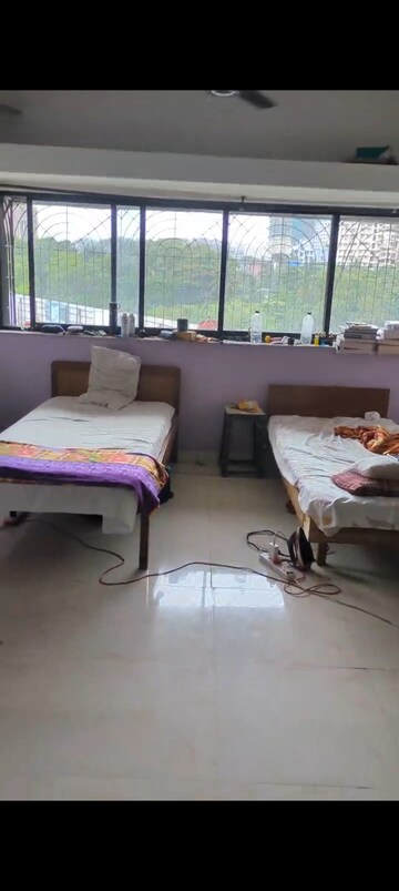Team Area in 2 BHK Apartment at Verwali CHS, Chunabhatti – for Rent