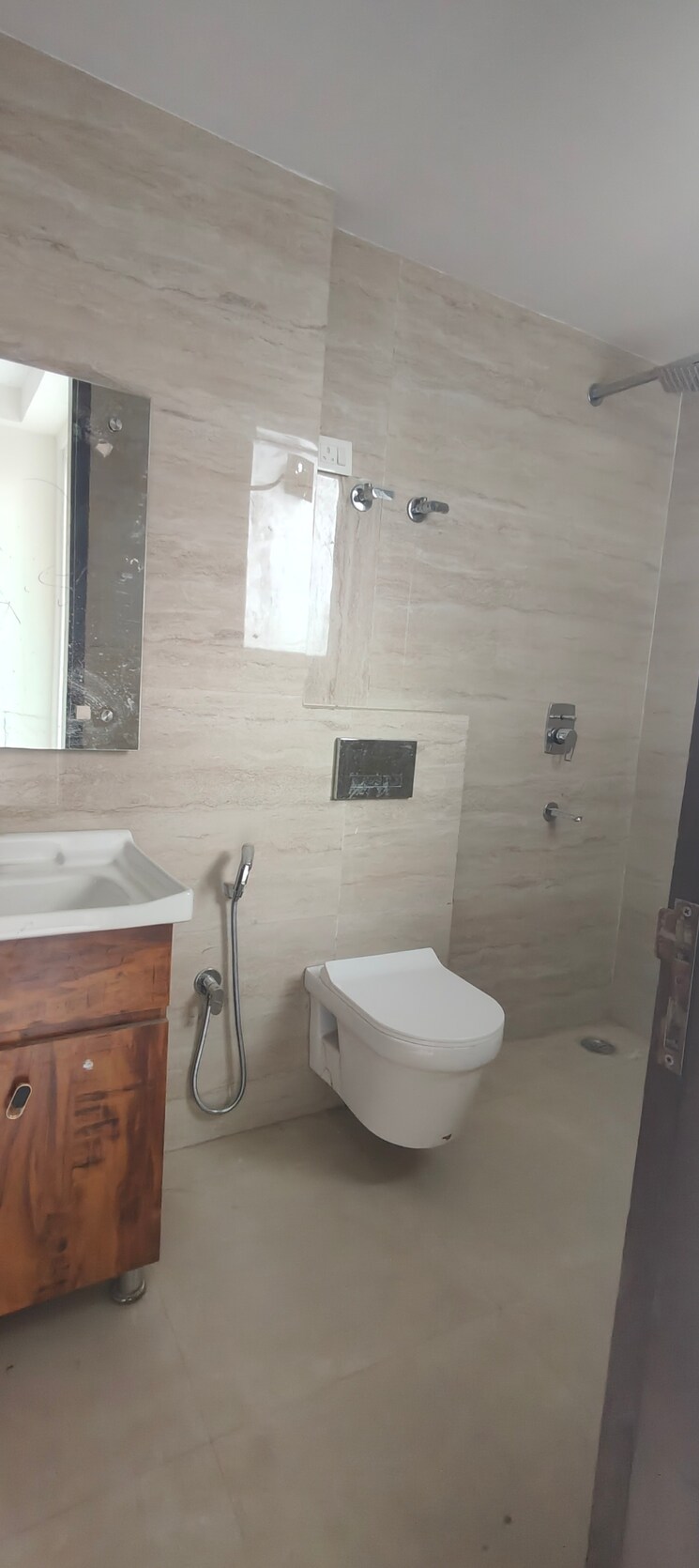 Bathroom, chattarpur 3 Bedroom 1500 Sq.Ft. Builder Floor In Chattarpur Delhi 8967363