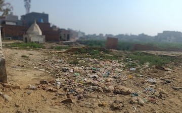 Plot For Sale in Dlf Ankur Vihar