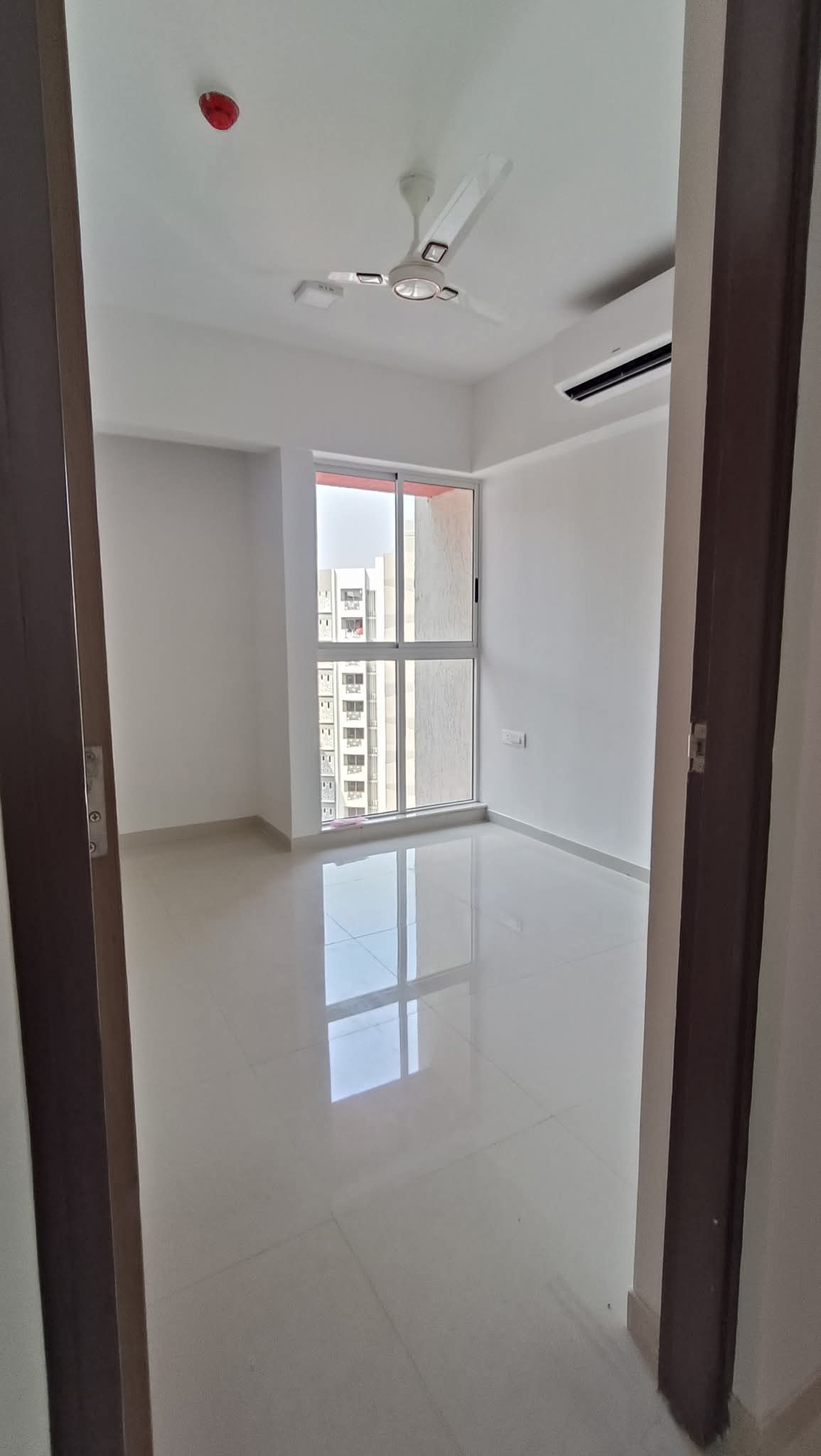 2 BHK + Pooja Room Apartment For Sale in Lodha Downtown