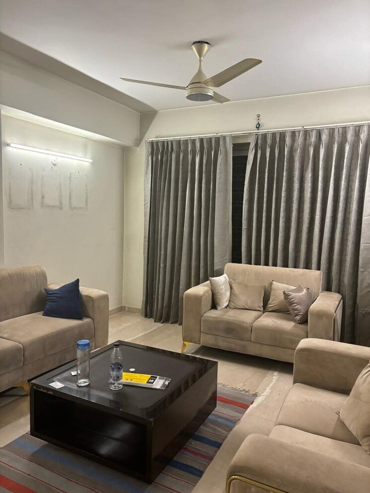 Living Room, emaar-mgf-emerald-hills 3 Bedroom 1600 Sq.Ft. Apartment In Sector 65 Gurgaon 8967427