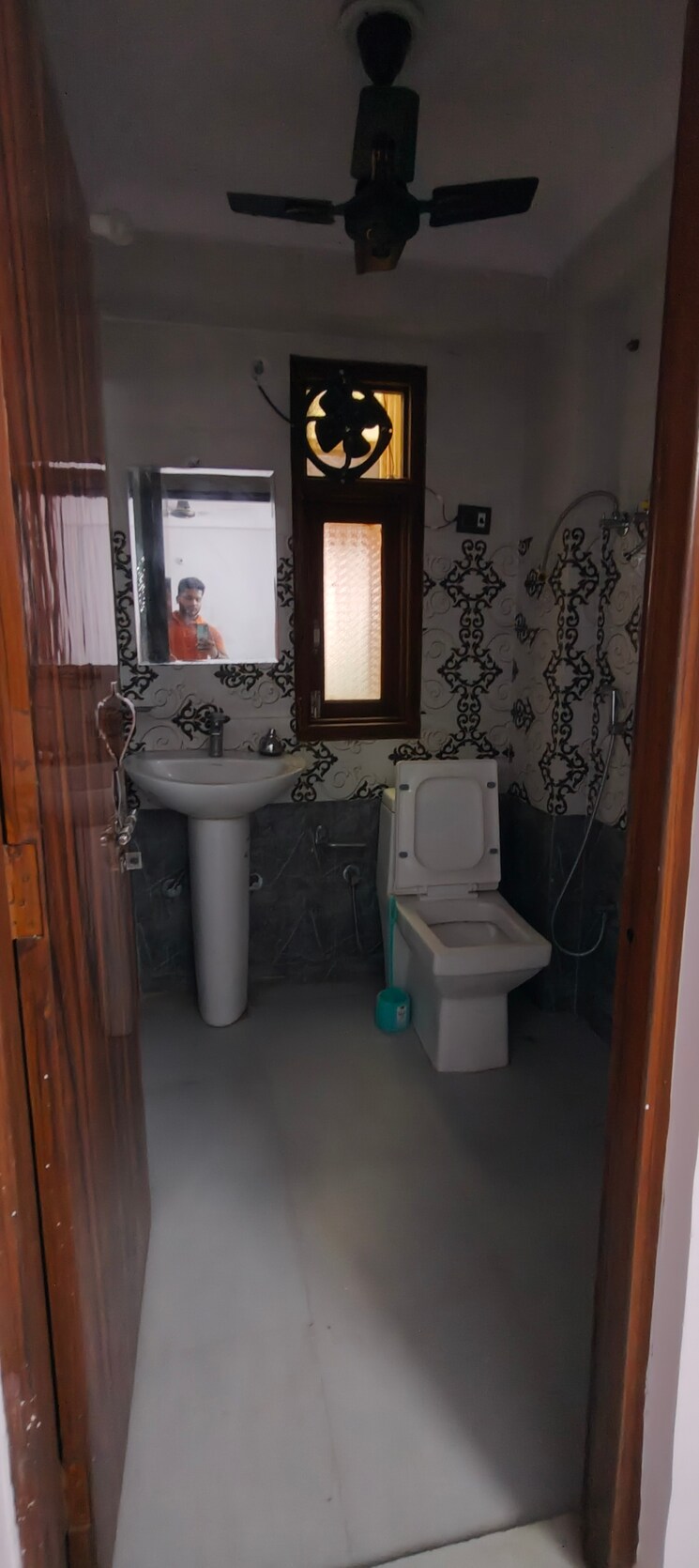 Attached Bathroom, chattarpur 2 Bedroom 850 Sq.Ft. Builder Floor In Chattarpur Delhi 8967394
