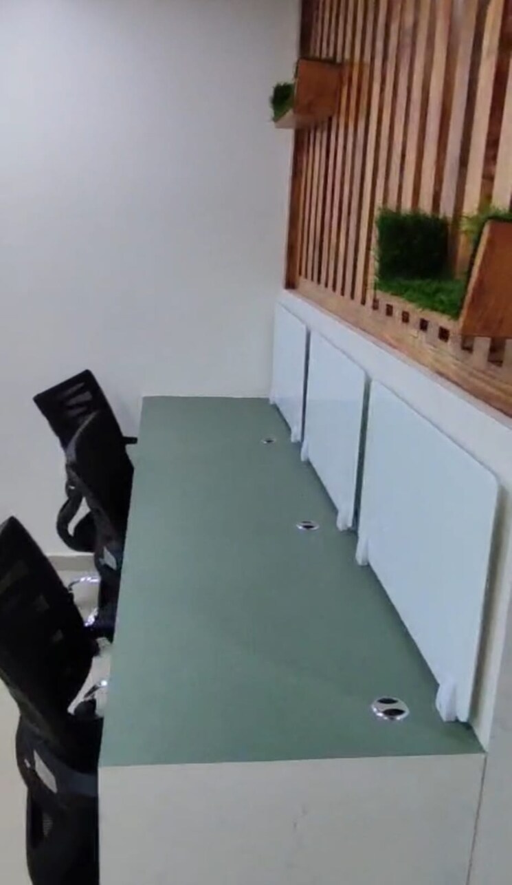 Team Area, shivalik-shilp Commercial Office Space 1022 Sq.Ft. In Sanidhya Ahmedabad 8967395