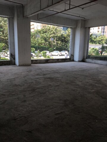 Room in  Office Space in IT/SEZ at Sector 63 – for Rent