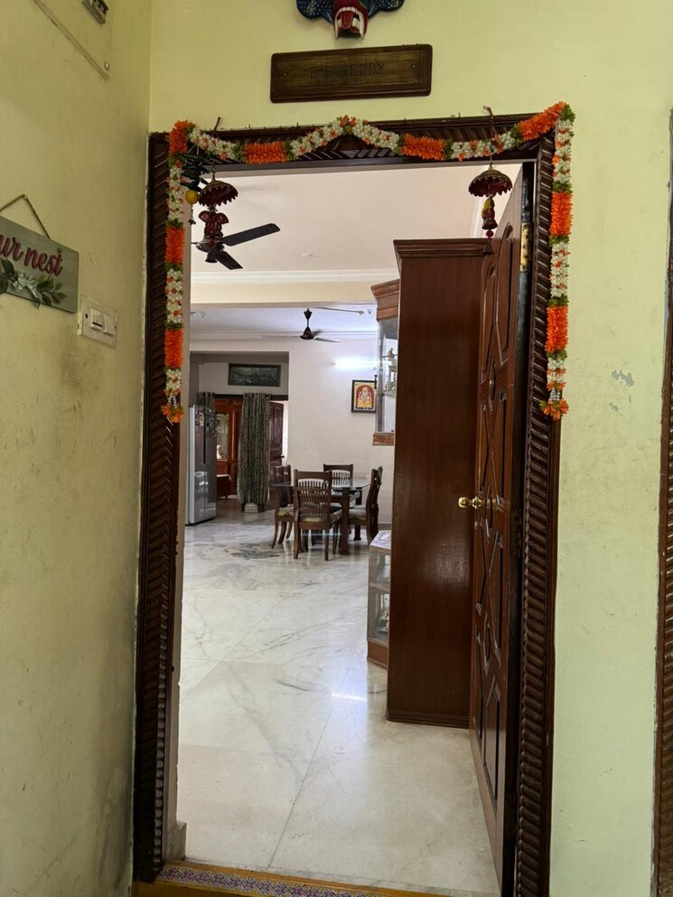 Living Room, banjara hills 3 Bedroom 1900 Sq.Ft. Apartment In Banjara Hills Hyderabad 8967403