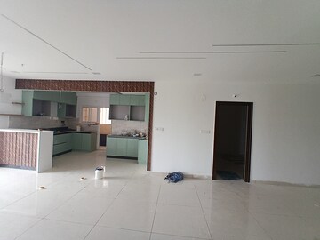 Room in 3 BHK Apartment at RNP 1, Kondapur – for Rent