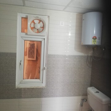 Bathroom in 2 BHK Apartment at Signature Global Orchard Avenue, Sector 93 – for Rent